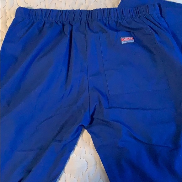 Scrub set - Picture 5 of 5